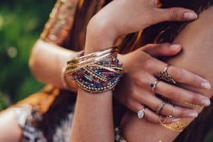 Read more about the article Which Hand Do You Wear Bracelets On?
