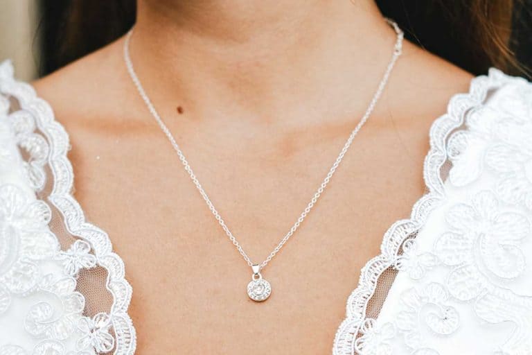 Close up of a bride with a diamond necklace, Do Necklaces Stretch?