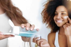 Read more about the article Do You Use Moisturizer Or Toner First?