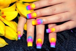 Read more about the article 22 Bright Summer Nail Color Ideas