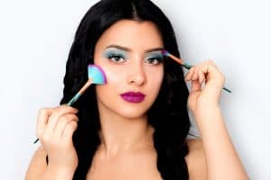 Read more about the article What Color Lipstick Goes With Blue Eyeshadow?