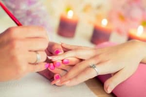 Read more about the article Does Shellac Ruin Your Nails (And Do You Need A Break From Them)
