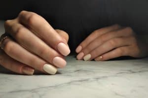 Read more about the article How Long Do Shellac Nails Last?