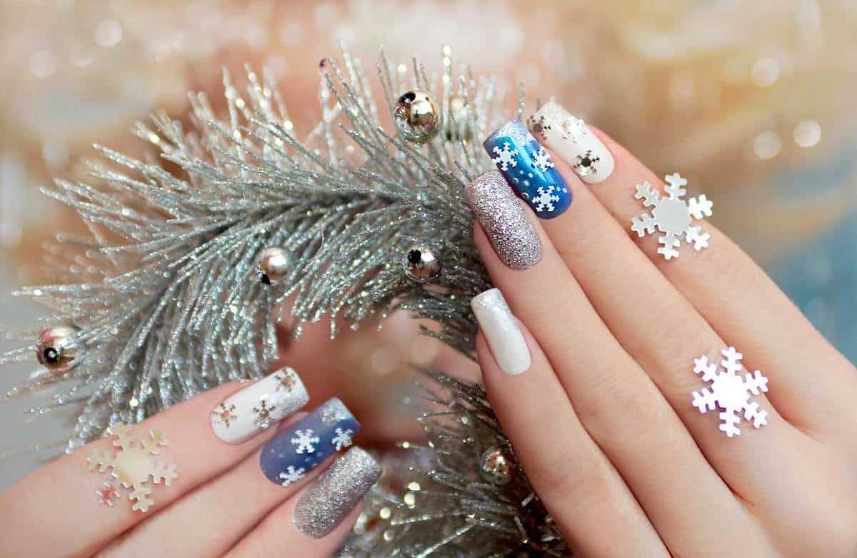 Hand manicured with snowflakes design