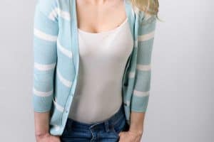 Read more about the article Best Camisoles For Layering [A Complete Guide!]