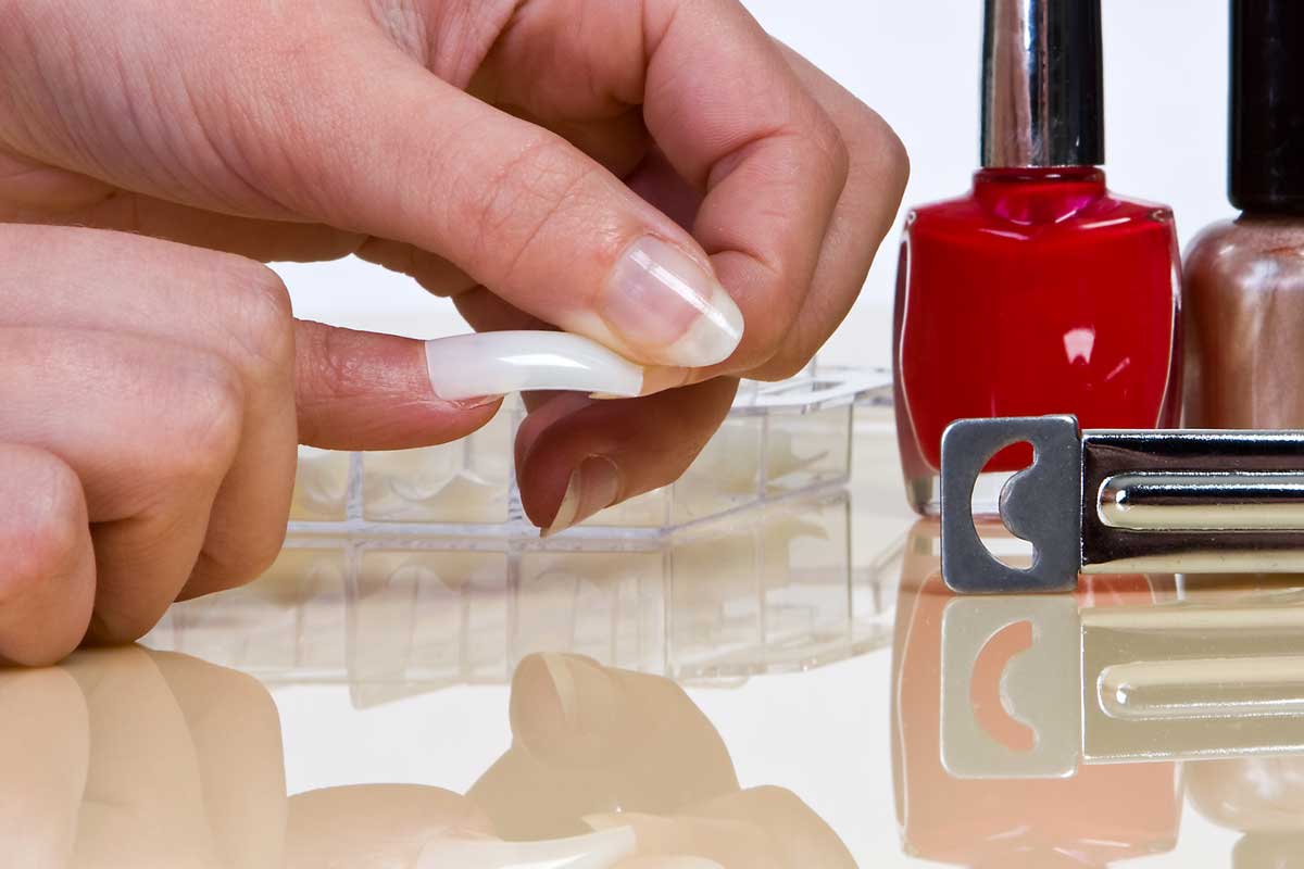 How To Remove Nail Glue From Fake Nails 2 Methods Explored Stylecheer Com