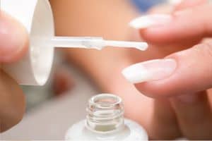 Read more about the article Acrylic Nails: Advantages And Disadvantages