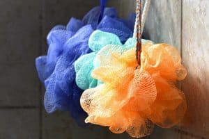 Read more about the article How To Clean A Mesh Loofah – A Look At Various Methods