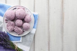 Read more about the article How To Make A Jelly Bath Bomb [8 Steps To Follow]