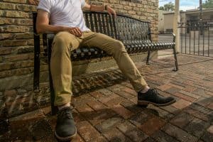 Read more about the article How Long Should Chino And Khaki Pants Be?