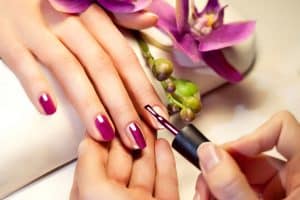 Read more about the article How Much Nail Polish Should You Put On The Brush?
