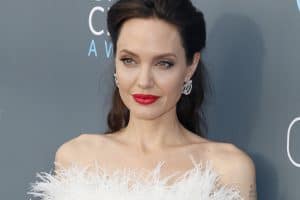 Angelina Jolie at the 23rd Annual Critics' Choice Awards held at the Barker Hangar in Santa Monica, Can Ipsy Help You Get Angelina Jolie's Look? Viral YouTube Shows Influencer's Transformation