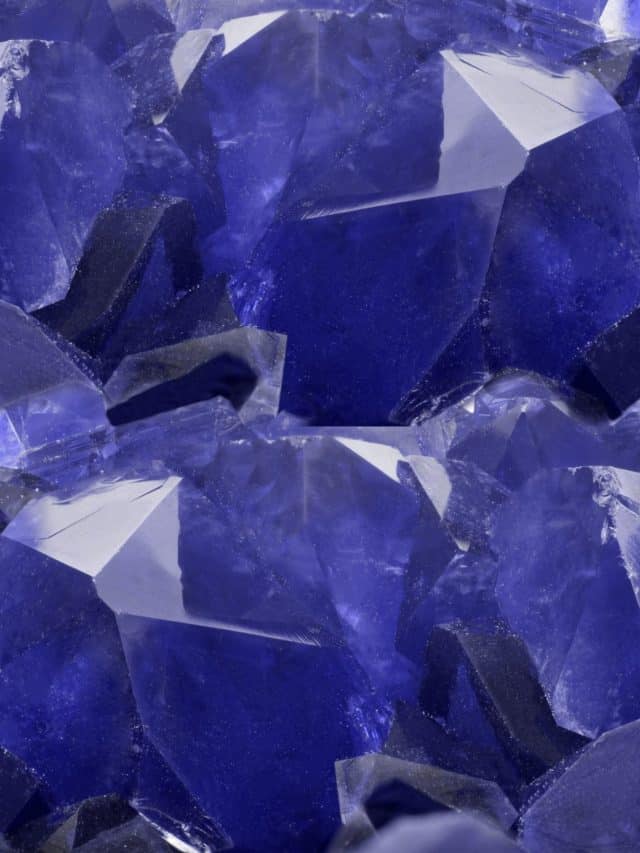 Macro,Photo,Of,Blue,Sapphire,Crystals,Background